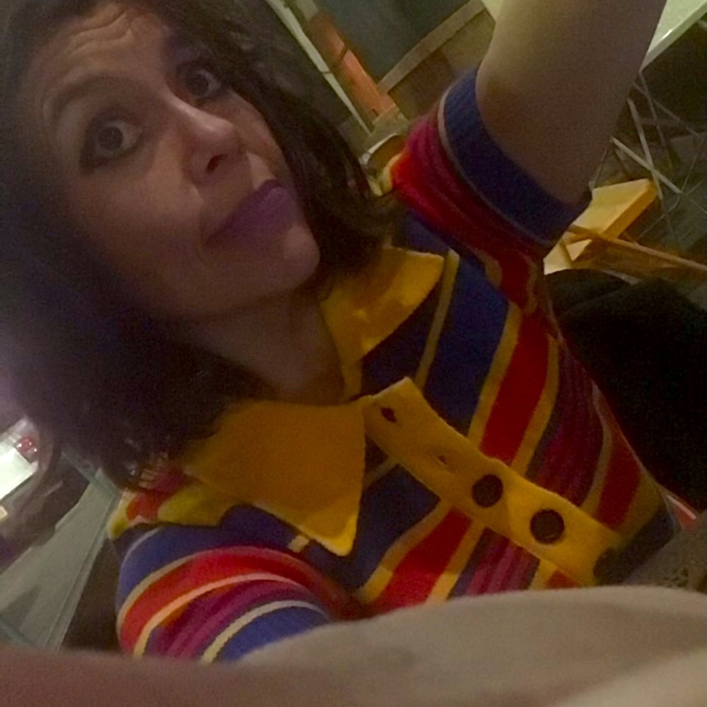 Meet your Posher, Maya